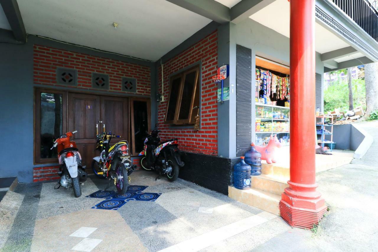 Penginapan Villa Surya Alam Prigen Bagian luar foto